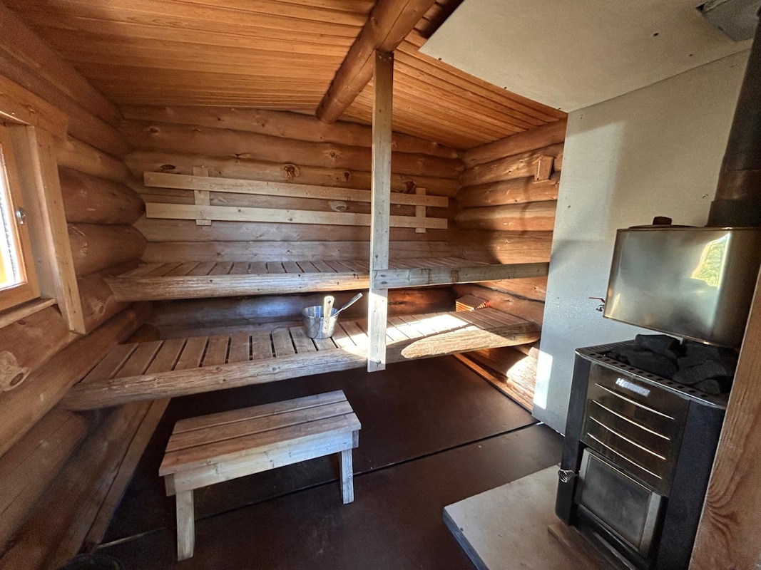 Salmilampi-mökki
