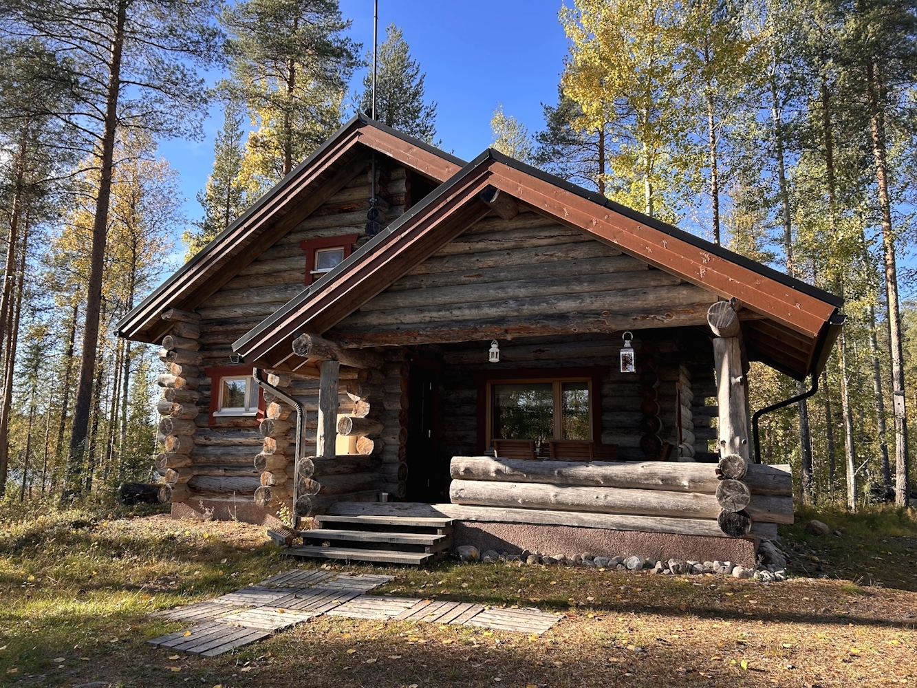 Salmilampi-mökki
